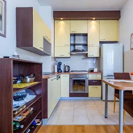Apartamento Dominik With Garage Parking Close To The Center