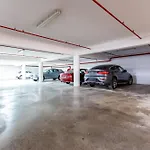 公寓 Dominik With Garage Parking Close To The Center *